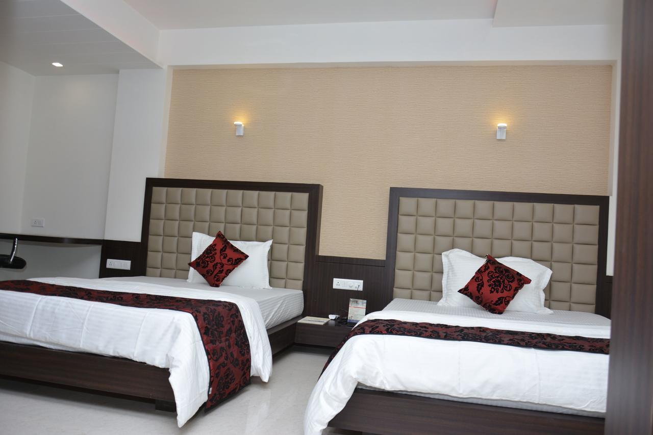 Hotel Darshan Rājula Екстериор снимка